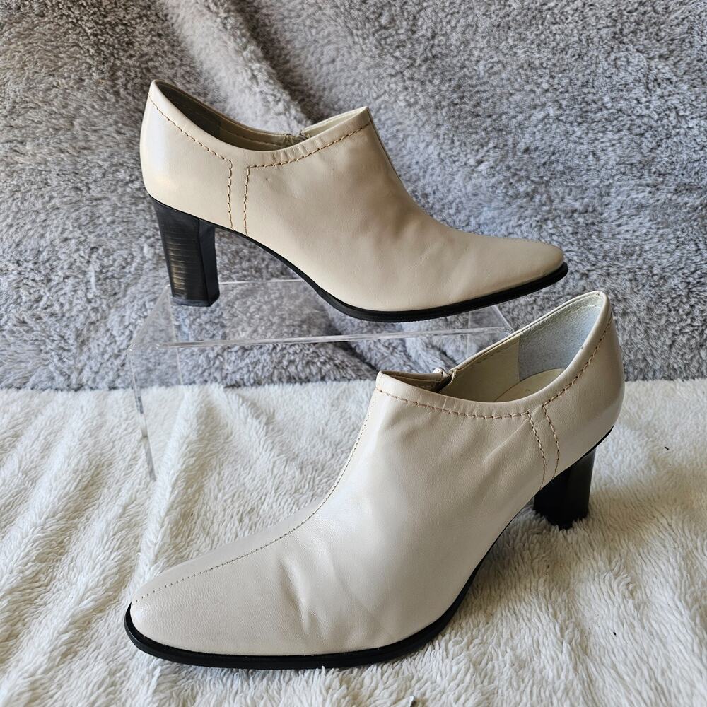 NEW Franco‎ Sarto Womens Ivory Shooties Leather Loafers Bootie Shoes Heeled 8.5